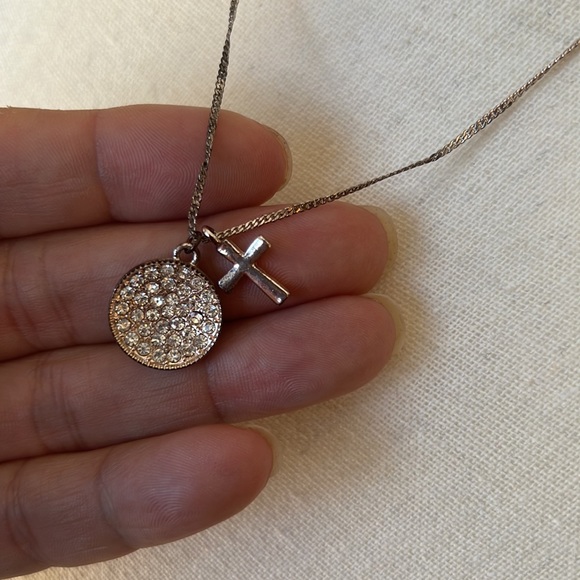 Beautiful Charming Charlie rose gold tone cross necklace - Picture 4 of 5